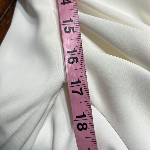 Lulu's White One Shoulder Side Pleated Side Slit Dress Sz S NWT - Picture 11 of 12